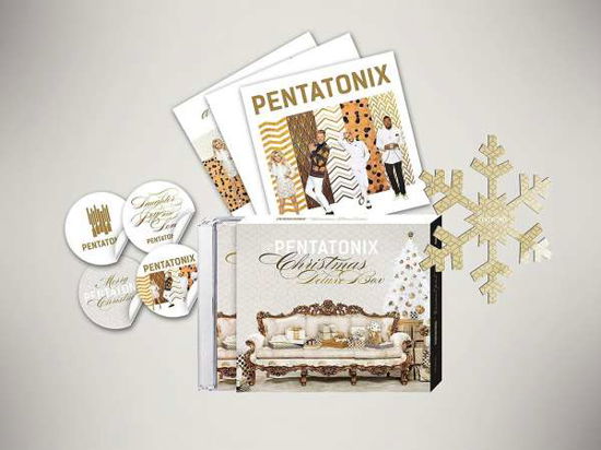 A Pentatonix Christmas Deluxe (German Deluxe Box) - Pentatonix - Musiikki - RCA - 0190758053622 - perjantai 1. joulukuuta 2017