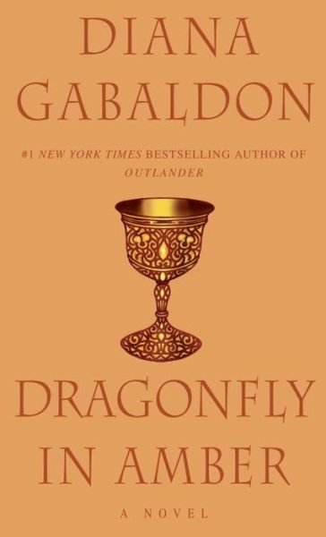 Cover for Diana Gabaldon · Dragonfly in Amber: A Novel - Outlander (Paperback Book) [Reprint edition] (1993)
