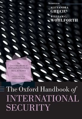 Cover for The Oxford Handbook of International Security (Paperback Bog) (2020)