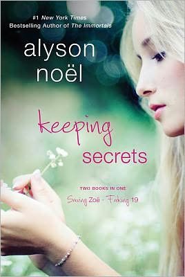 Cover for Alyson Noel · Keeping Secrets (Paperback Bog) (2012)