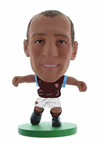 Soccerstarz  West Ham Pablo Zabaleta  Home Kit Classic Figures (MERCH)