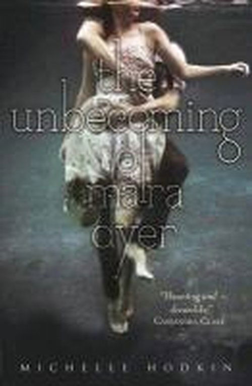 Cover for Michelle Hodkin · The Unbecoming of Mara Dyer (Paperback Book) (2012)