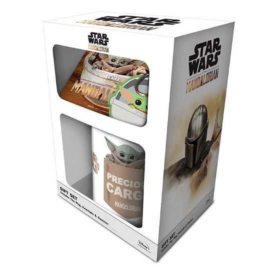 Star Wars: The Mandalorian (The Child) Mug Coaster Keychain Gift Set - Pyramid Europe Gmbh - Libros - PYRAMID INTERNATIONAL - 5050293854632 - 6 de junio de 2023