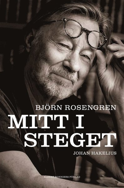 Cover for Johan Hakelius · Mitt i steget (ePUB) (2016)