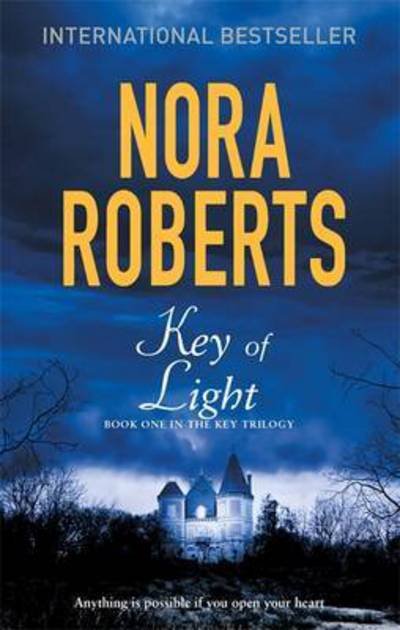 Key Of Light: Number 1 in series - Key Trilogy - Nora Roberts - Livros - Little, Brown Book Group - 9780349411637 - 4 de fevereiro de 2016