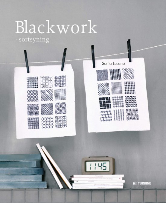 Cover for Sonia Lucano · Blackwork (Sewn Spine Book) [1º edição] (2017)
