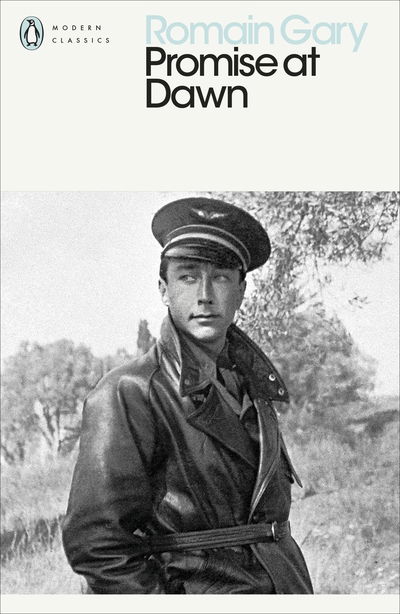 Promise at Dawn - Penguin Modern Classics - Romain Gary - Livros - Penguin Books Ltd - 9780241347638 - 6 de setembro de 2018