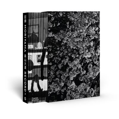 Daido Moriyama – Record 2 - Mark Holborn - Książki - Thames & Hudson Ltd - 9780500027639 - 3 października 2024