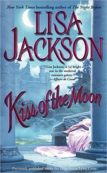 Cover for Lisa Jackson · Kiss of the Moon (Paperback Book) (2011)