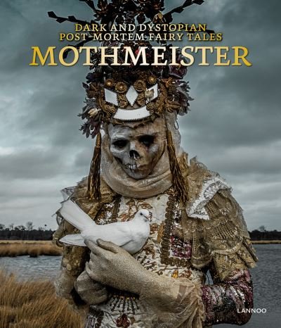 Mothmeister · Mothmeister Dark and Dystopian Post Mortem Fairy (Bok) (2021)
