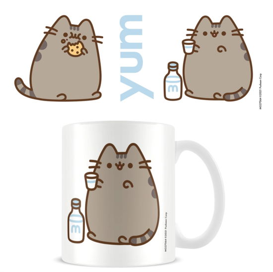 Pusheen Yum 11oz/315ml White Mug -  - Gadżety - PYRAMID INTERNATIONAL - 5050574270649 - 26 października 2023