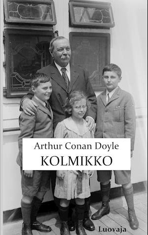Cover for Arthur Conan Doyle · Kolmikko (Paperback Book) (2021)