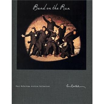 Cover for PAUL McCARTNEY &amp; WINGS · Band on the Run (CD/DVD) [Coll. edition] (2010)