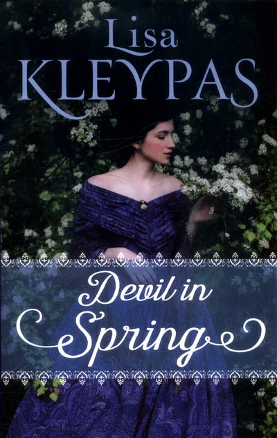 Cover for Lisa Kleypas · Devil in Spring - The Ravenels (Paperback Bog) (2017)