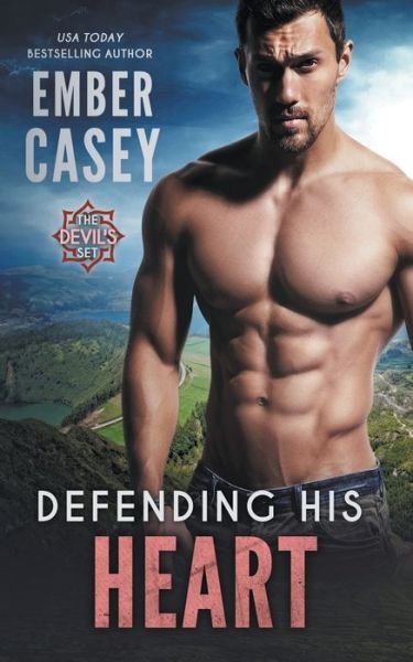 Cover for Ember Casey · Defending His Heart (Paperback Book) (2020)