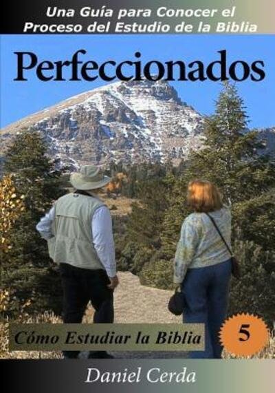Cover for Daniel Cerda · Perfeccionados (Paperback Book) (2015)