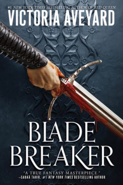 Cover for Victoria Aveyard · Blade Breaker - Realm Breaker (Innbunden bok) (2022)