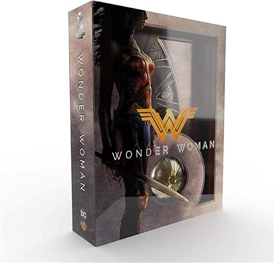 Cover for Wonder Woman (Titans of Cult) (4k Ultra Hd + Blu-ray) (Blu-ray) (2020)