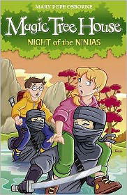Cover for Mary Pope Osborne · Magic Tree House 5: Night of the Ninjas - Magic Tree House (Pocketbok) (2008)