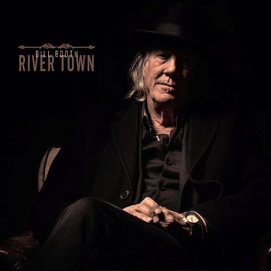 River Town - Bill Booth - Musik - MUSIKKOPERATORE - 7041886101675 - 16 februari 2024