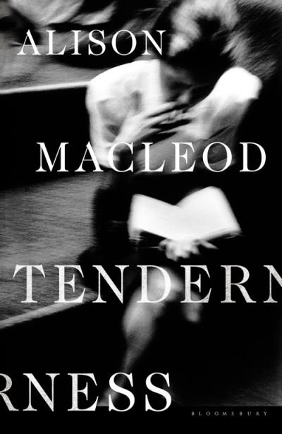 Cover for MacLeod Alison MacLeod · Tenderness (Pocketbok) (2021)