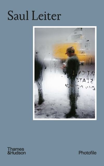 Saul Leiter - Photofile - Max Kozloff - Livros - Thames & Hudson Ltd - 9780500297681 - 11 de janeiro de 2024