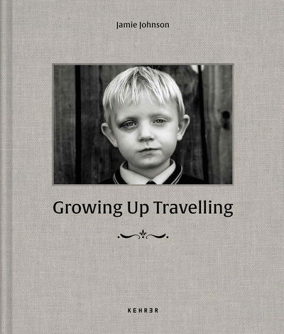 Growing Up Travelling: The Inside World of the Irish Traveller Children - Johnson - Bøker - Kehrer Verlag - 9783868289688 - 23. juli 2020