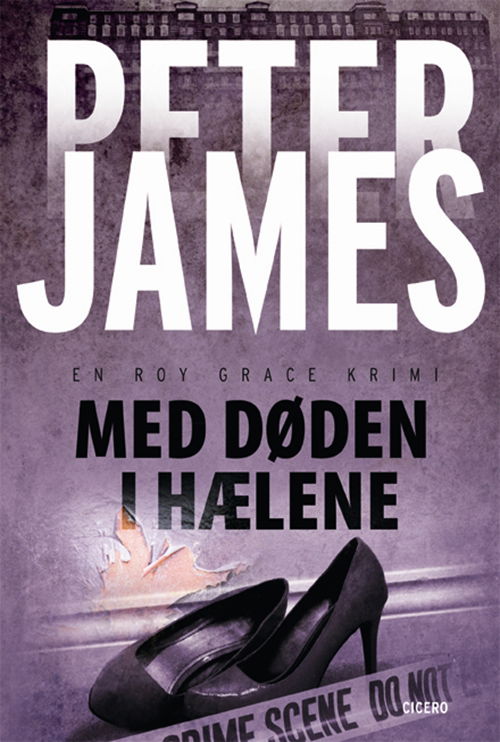 Cover for Peter James · Med døden i hælene, spb (Sewn Spine Book) [2. Painos] (2012)