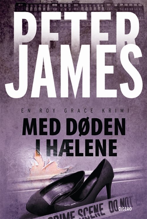 Cover for Peter James · Med døden i hælene, spb (Sewn Spine Book) [2th edição] (2012)