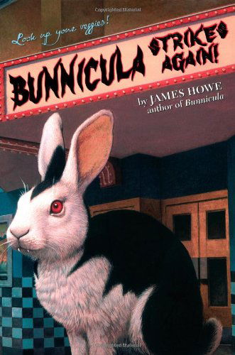 Cover for James Howe · Bunnicula Strikes Again! (Bunnicula and Friends) (Paperback Book) [Reprint edition] (2007)