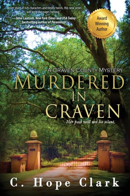 Cover for C Hope Clark · Murdered in Craven (Paperback Bog) (2021)
