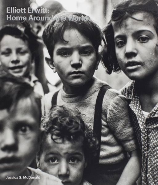 Cover for Elliott Erwitt · Elliott Erwitt: Home Around the World (Hardcover bog) (2016)