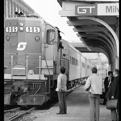 Cover for Byron Babbish · Passenger Train Photographs (Paperback Book) (2020)