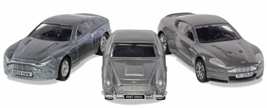 James Bond Aston Martin Collection (V12 Vanquish. DB5. DBS) Die Cast Set - James Bond - Merchandise - CORGI - 5055286673696 - 1 september 2020