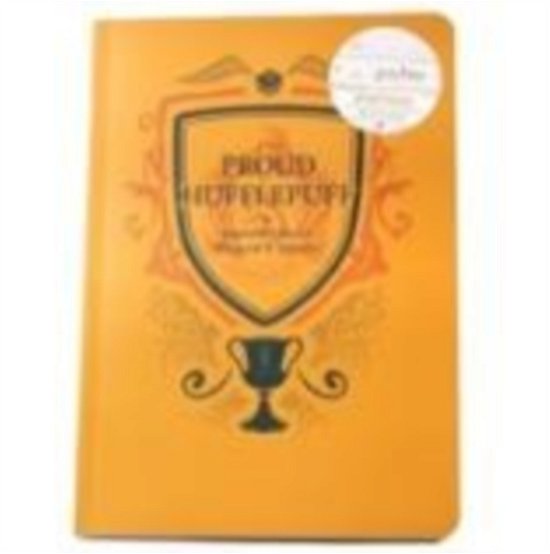Harry Potter - Proud Hufflepuff A5 Notebook - Harry Potter - Livros - LICENSED MERHANDISE - 5055453494697 - 24 de julho de 2023