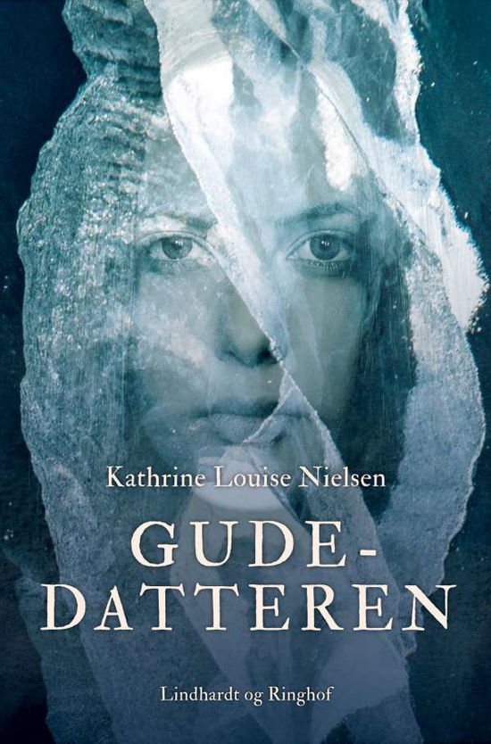 Cover for Kathrine Louise Nielsen · Ild og vand: Gudedatteren (Sewn Spine Book) [1st edition] (2022)