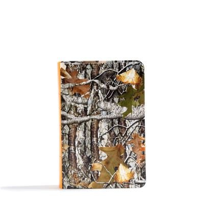 Cover for CSB Bibles by Holman CSB Bibles by Holman · CSB Sportsman's Bible: Large Print Compact Edition, Mothwing Camouflage LeatherTouch (Lederbuch) (2017)