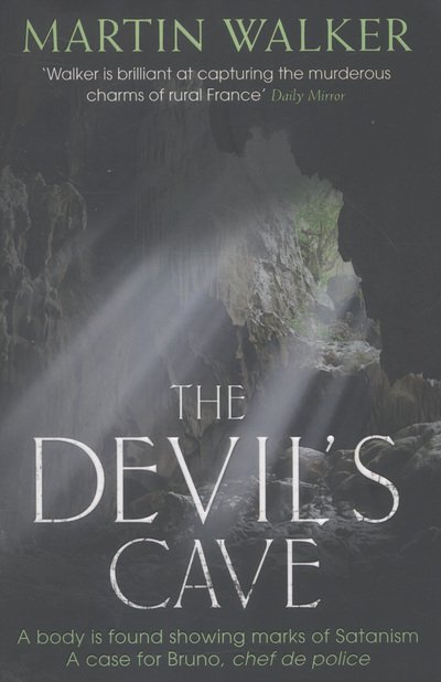 Cover for Martin Walker · The Devil's Cave: The Dordogne Mysteries 5 - The Dordogne Mysteries (Paperback Book) (2013)