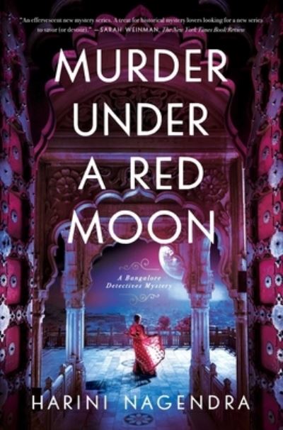 Murder under a Red Moon - Harini Nagendra - Bøger - Pegasus Books - 9781639363704 - 28. marts 2023