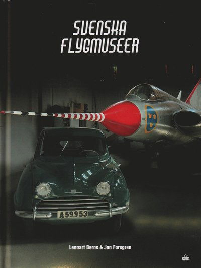 Cover for Svenska flygmuseer (Board book) (2024)