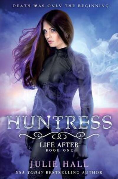 Cover for Julie Hall · Huntress (Paperback Book) (2017)