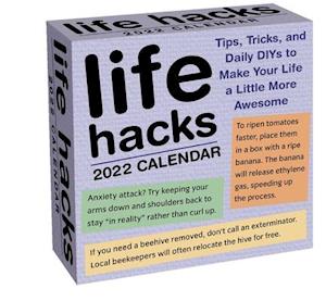 Life Hacks 2022 Day-to-Day Calendar: Tips, Tricks, and Daily DIYs to Make Your Life a Little More Awesome - Keith Bradford - Merchandise - Andrews McMeel Publishing - 9781524863708 - September 14, 2021