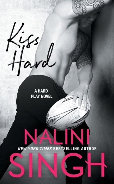 Kiss Hard - Nalini Singh - Böcker - Tka Distribution - 9781942356714 - 25 april 2022
