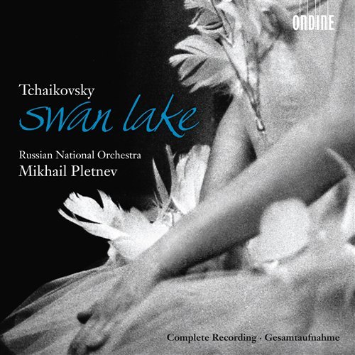 Cover for Pletnev,mikhail / Russian No · * TCHAIKOVSKY: Swan Lake (CD/LIVRO) (2010)
