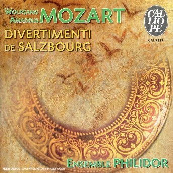 Cover for Mozart Wolfgang Amadeus · Divertimenti De Salzbourg (CD) (2003)