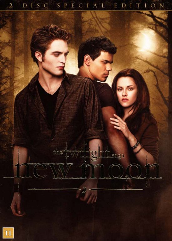 Cover for New Moon (DVD) (2010)