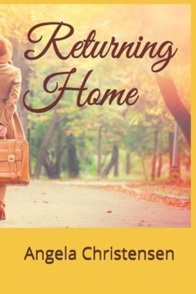 Angela Christensen · Returning Home (Paperback Book) (2021)