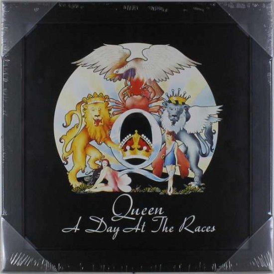 A Day At The Races Framed Album Cover Prints - Queen - Produtos - PYRAMID - 5050293189734 - 6 de novembro de 2015