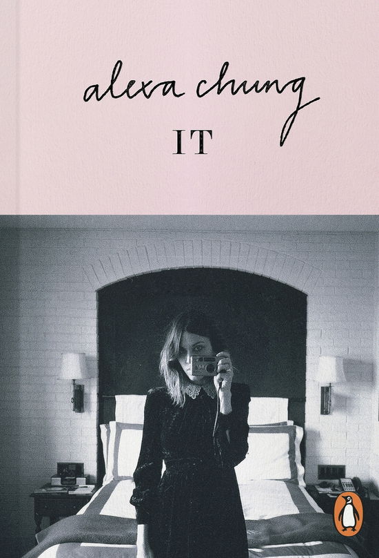 Cover for Alexa Chung · It (Paperback Bog) (2014)