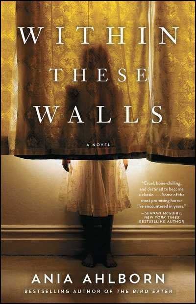Cover for Ania Ahlborn · Within These Walls (Paperback Book) (2015)